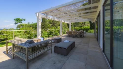 Capoliveri Villa | Idyllic Villa Giomoa 8: Oceanfront Retreat with Pool