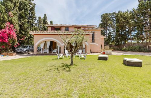 Pula Villa | Beachfront Villa Girasole: Enjoy Ocean Views and Family Fun