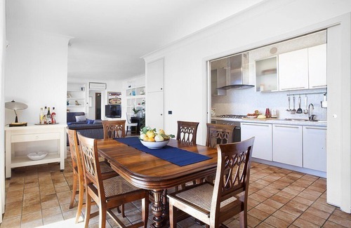 Sant'Agata sui Due Golfi Villa | Villa Gitana: Sunny Villa with Pool and Free Wi-Fi