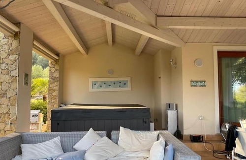 Castiadas Villa | Villa Giulia: Relax by the Pool with Ocean Views