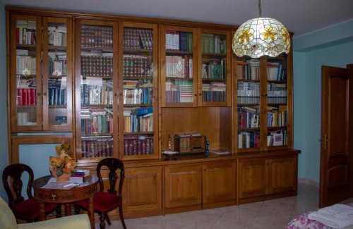 Avezzano Apartment | Villa Giulia: Ideal Family Getaway with Kitchen & Pets Welcome