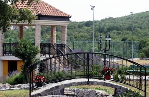 Cista Provo Villa | Villa Glamour - Indulge in Eos Croatia's Best Amenities