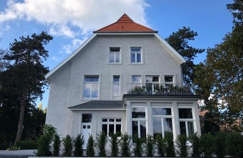 Heinsberg Hotel | Villa Glanzstoff: 4-Star Hotel with Family-Friendly Amenities