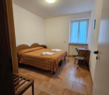 Sestri Levante Hotel | Villa Glauer - D'Amico: Family-Friendly Retreat with Dining