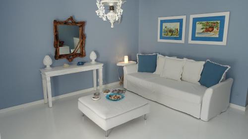 San Vito Lo Capo House | Villa Glicine: Family-Friendly Escape Near the Sea