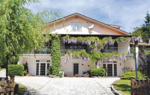 Apecchio Villa | Villa Glicine: Guest Rated 10/10 & Pet Friendly Retreat