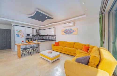 Islamlar Villa | Cozy Villa Gloss with Heated Pool & Family-Friendly Amenities