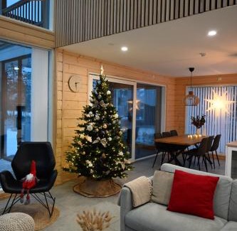 Rovaniemi Villa | Villa Golden House