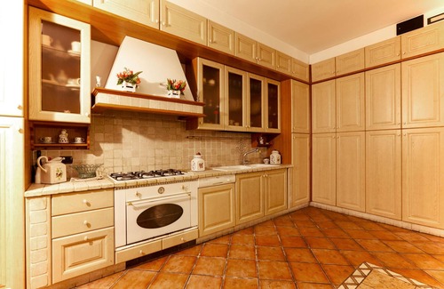 Galatina Villa | Relax at Villa Golia: Pool, Jacuzzi & Tennis in Galatina