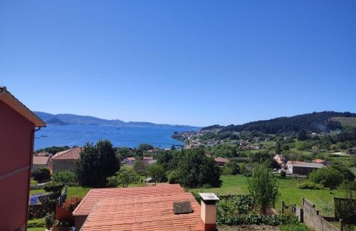 Samieira Apartment | Villa Graña Medrano: 4-Star Poolside Family Retreat
