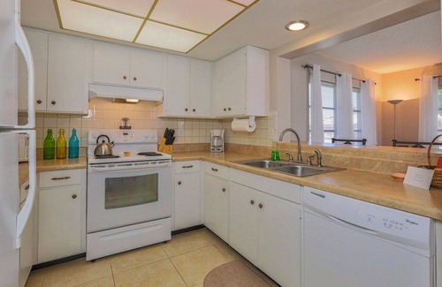 Venice Gardens House | Villa Grande - Premier Oceanfront Home with Spa & Views