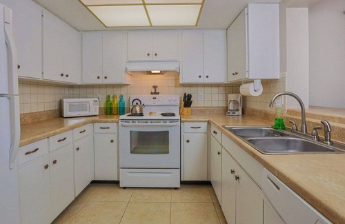Venice Gardens House | Villa Grande - Premier Oceanfront Home with Spa & Views