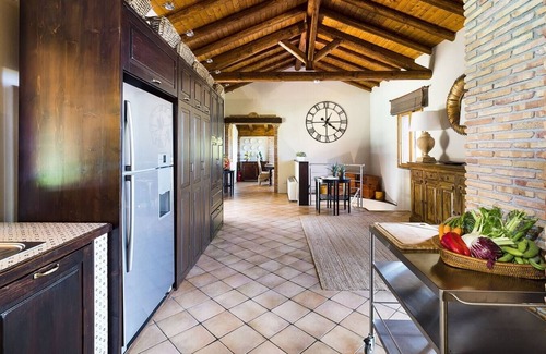 Trecastagni Villa | Experience Villa Granvia: Poolside Retreat in Catania