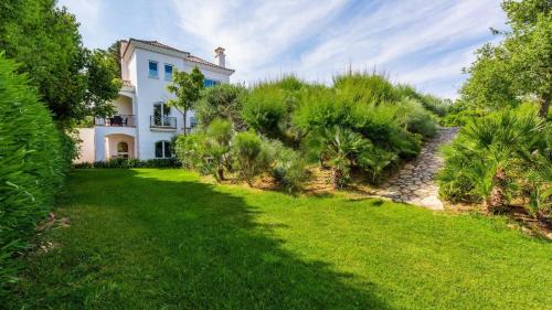 Arcos de la Frontera House | Idyllic Villa Grazalema 2 with Pool in Arcos de la Frontera
