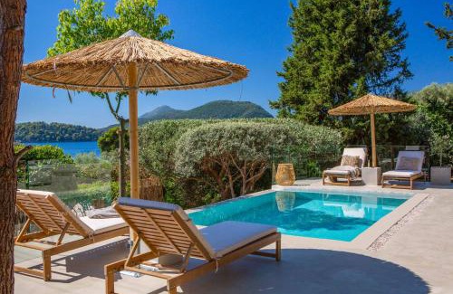 Perigiali Villa | Family-Friendly Villa Green Islets with Oceanfront Pool
