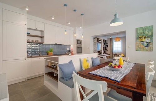 Szentendrei Villa | Villa GreenTree - Newly Refurbished with Child-Friendly Amenities