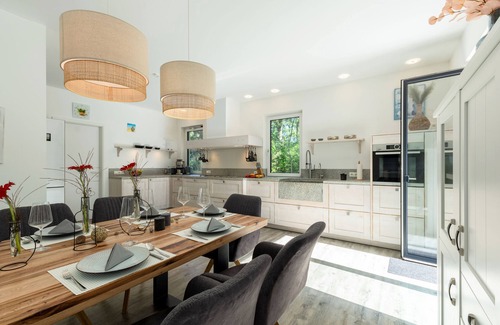 Glowe Villa | Pet-Friendly Oceanfront Retreat with Hot Tub & 10/10 Rating