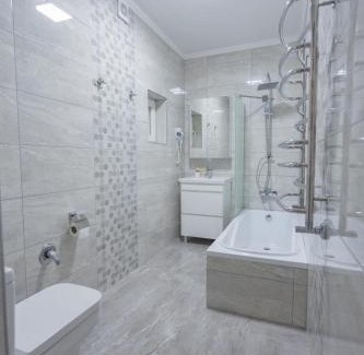 Berehove House | Villa Grey House: Child-Friendly Stay with 9.9 Rating