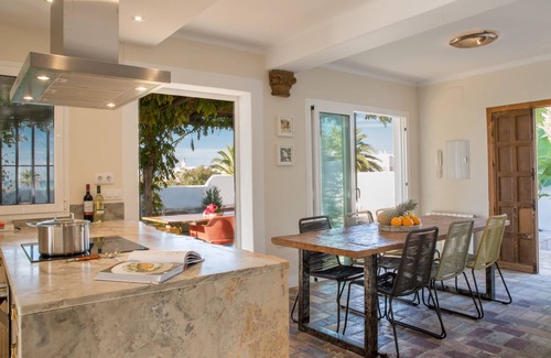 Conil de la Frontera House | Villa Guadalupe: Stylish 3-Bedroom House with Private Pool