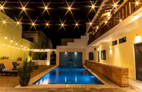 Chapala Centro Hotel | Villa Guadalupe: Oceanfront Retreat with Pool & Child Friendly