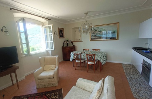Riva di Solto Villa | Pet-Friendly Villa Hélène Apt2 with Spa and Hot Tub