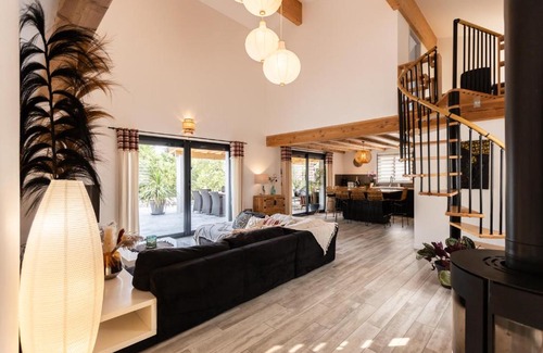Saint Alban Auriolles Villa | Elegant Villa with Pool & Wi-Fi for 8 Guests