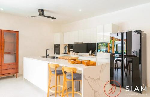 Maret Villa | Villa Hansa: Family-Friendly Retreat with Private Pool