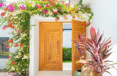 Maret Villa | Villa Hansa: Family-Friendly Retreat with Private Pool