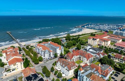 Kuhlungsborn Ost Apartment | Stylish Villa Hanse Wohnung 307 with Private Pool & Family Fun