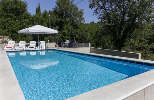 Cilipi Apartment | Villa Harmonia with patio and shared pool