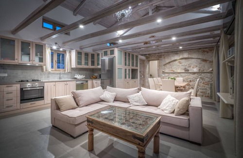 Korithi Villa | Relaxing Villa Harmonia | Oceanfront Bliss at Blue Caves