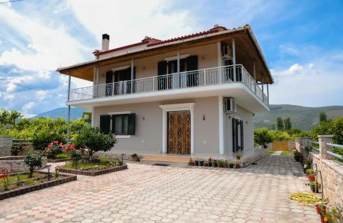 Berat Villa | Relax at Villa Harmony Haven in Beautiful Berat