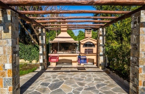 Koropi House | Villa Helios: Oceanfront Retreat with Pet-Friendly Perks