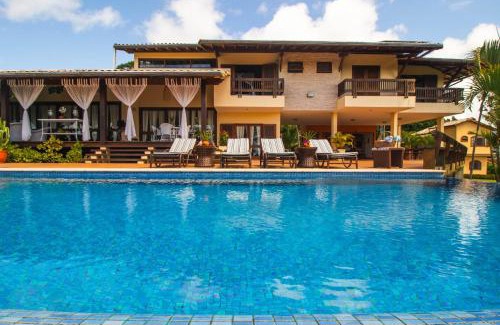 Santa Cruz Cabralia Apartment | Exceptional Mirante Ai Que Lindo with Ocean View & Pool