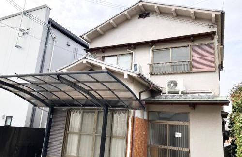 Izumisano Apartment | Family-Friendly Villa Hineno with 8.3/10 Guest Rating