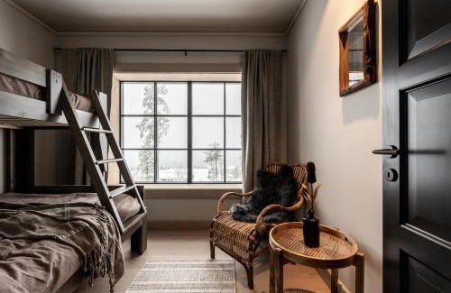 Idrefjall House | Villa Hjelmbacken: Family-Friendly Getaway with Hot Tub