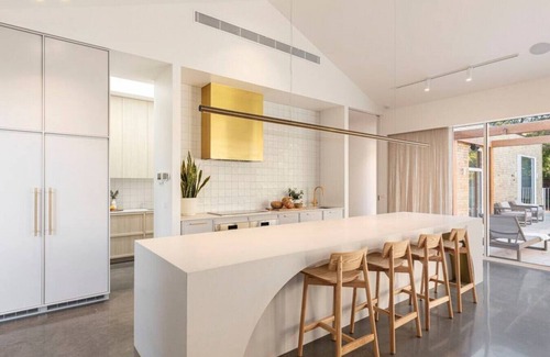 Sorrento Villa | Explore Sorrento Villa Coolin: A Pet-Friendly Retreat