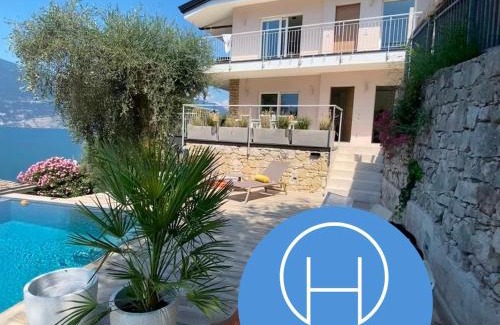 Brenzone sul Garda Apartment | Villa Holzi: Oceanfront Escape with Pet-Friendly Amenities