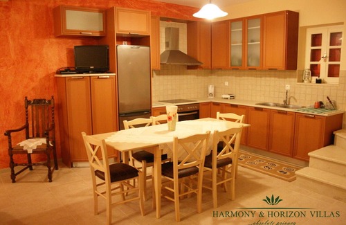 Lefkas Villa | Villa Horizon: Breathtaking Sunset Views of the Ionian Sea
