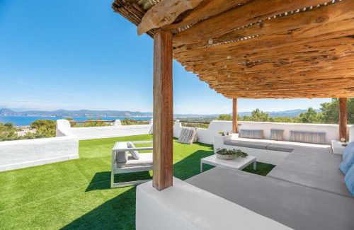 San Antonio Bay Villa | Experience Villa Horizonte: Pet-Friendly Haven with Pool