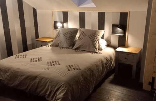 Bagneres-de-Bigorre Bed & Breakfast | Relaxing Stay at Villa Hortensia Chambre Annabelle