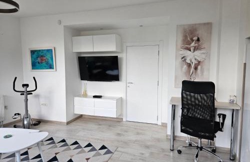 Skopje Villa | Villa Hris: Family-Friendly Retreat with WiFi & Netflix