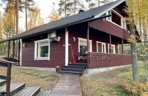 Sulkava Villa | Elegant Villa Huvikalliola: Guest Rated 10/10 with Hot Tub