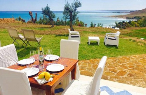 Sciacca Apartment | Serene Villa i Giardini di Limoni with Private Beach Access