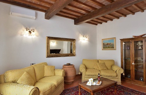 Castelfranco di Sopra Villa | Villa il Contento, Castelfranco Piandiscò, Arezzo and Cortona