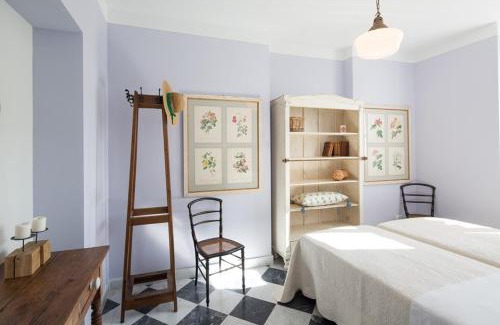 Bocca di Magra Apartment | Villa I Poggioli: Guest Rated 10/10 with Family-Friendly Amenities