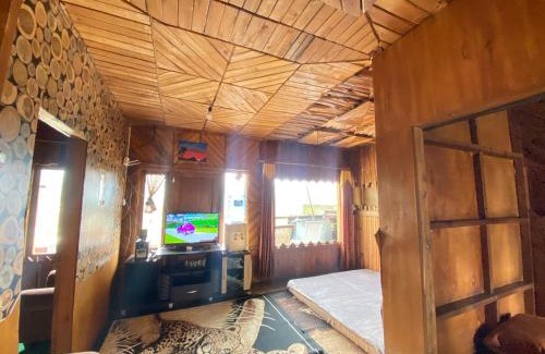Rancabali House | Family-Friendly Retreat at Villa Kayu Aqila Awaits You
