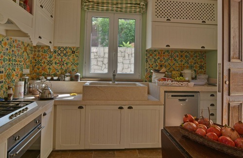 Cefalu Villa | Villa Il Basto 8: Family-Friendly Retreat in Cefal