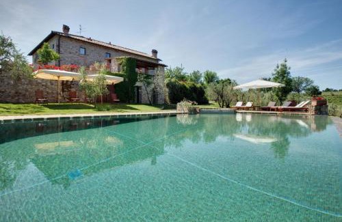 San Casciano in Val di Pesa Villa | Experience Villa Il Conventino: Pet-Friendly Retreat with Pool