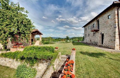 San Casciano in Val di Pesa Villa | Experience Villa Il Conventino: Pet-Friendly Retreat with Pool